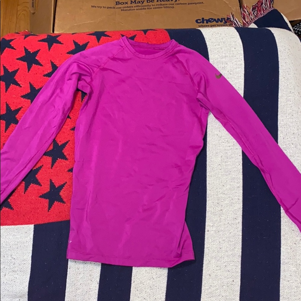 women’s XS nike pro athletic shirt